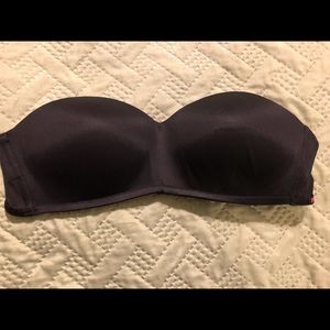 Strapless padded bra
